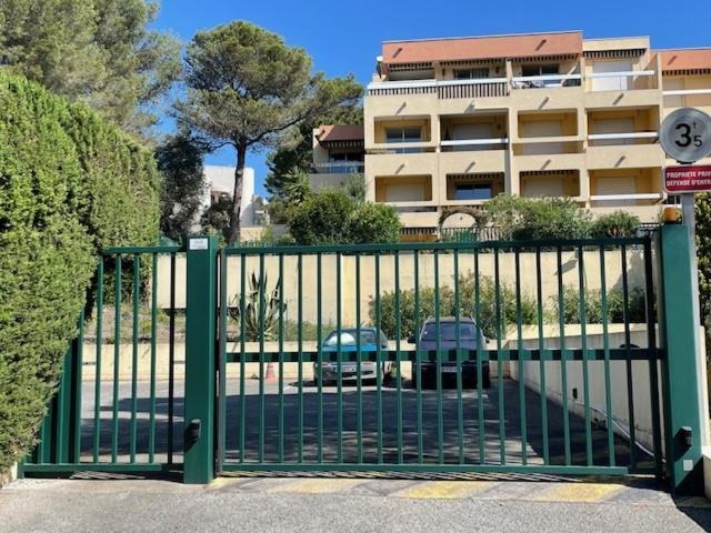 T2 Boulouris -St Raphael, 150 Metres De La Mer Saint-Raphaël Exteriör bild